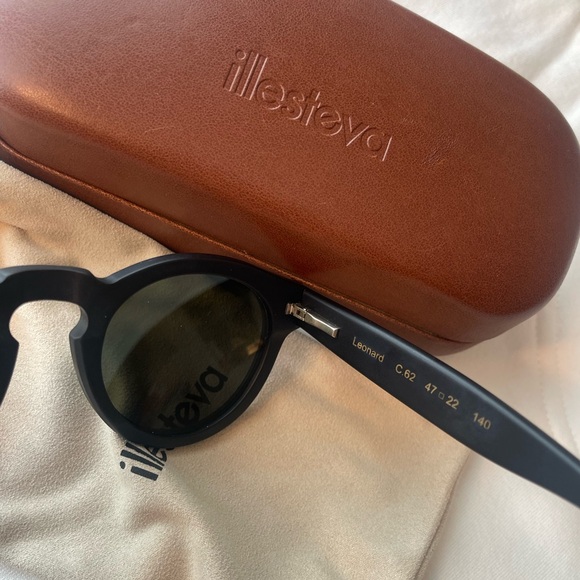 Illesteva Sunglasses - Picture 3 of 7